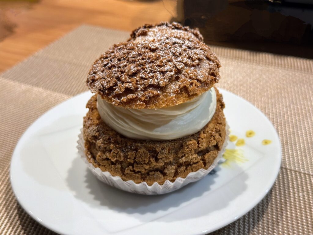 ダブルシュークリーム